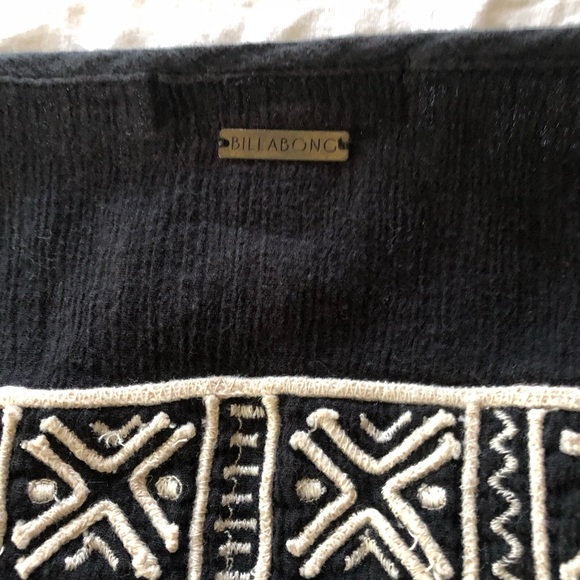 Cute Beachy type shirt - Picture 5 of 6